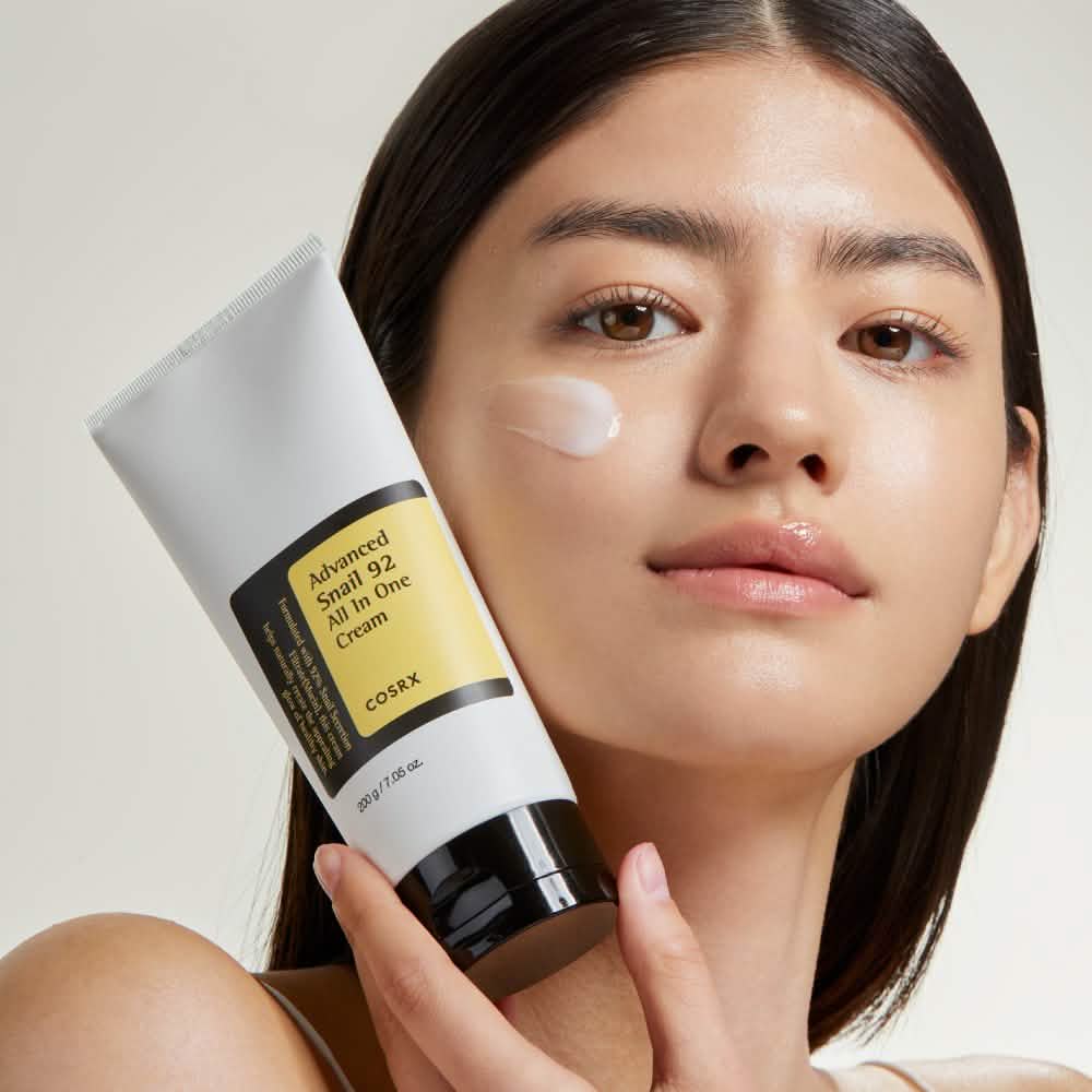 Textura y empaque de COSRX Advanced Snail 92 All in One Cream