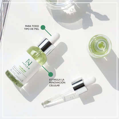 Detalle visual del sérum AMPLEN Peeling Shot con AHA BHA y PHA
